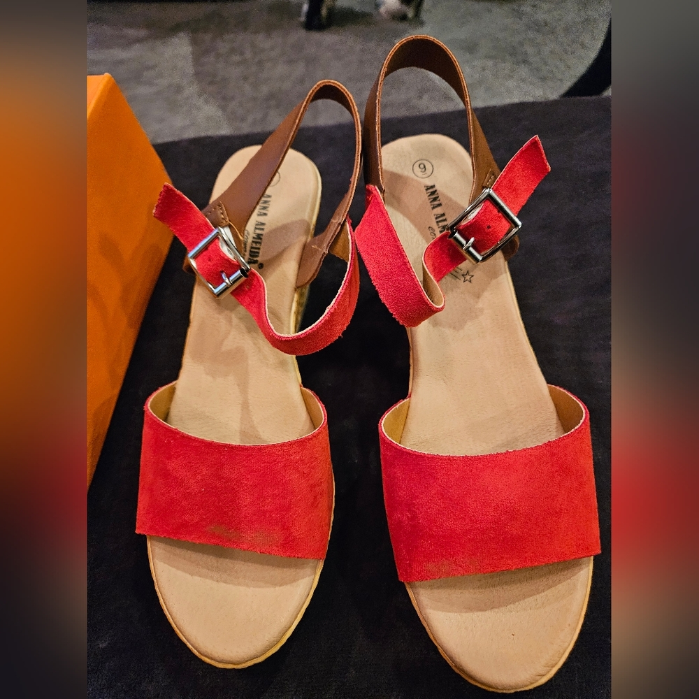 ANNA ALMEIDA WEDGE HEELS